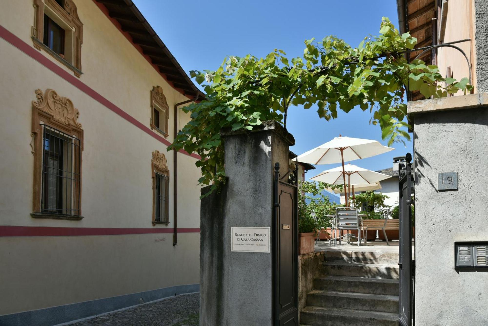 Piano Nobile Al Roseto Del Drago Villa San Bernardo  Dış mekan fotoğraf
